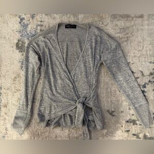 Abercrombie & Fitch Soft Gray Wrap Top size XS